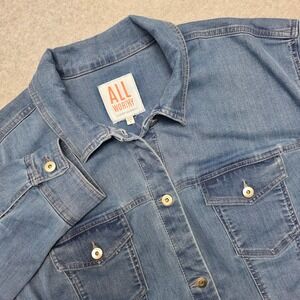 ALL WORTHY Hunter McGrady Light Wash Denim Jean Jacket Plus Size 2X Button Front